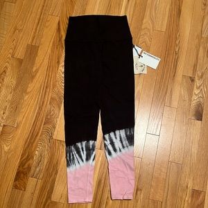 Electric and Rose leggings